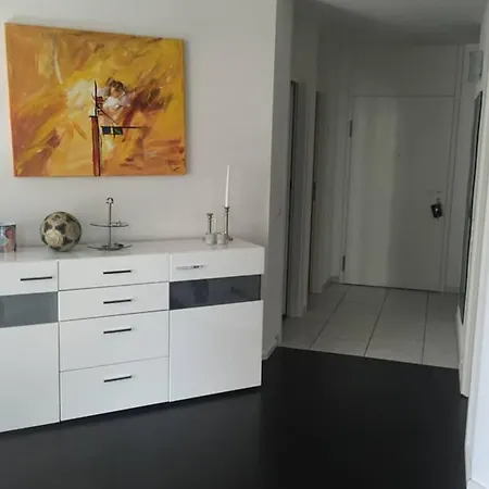Flat Sud, 15 Min Near Exibition Dusseldorf And Airport Dus Apartmán