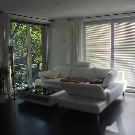 Flat Sud, 15 Min Near Exibition Dusseldorf And Airport Dus Apartmán